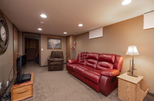 4266 Jasper Dr, Saint Paul MN  55122-2011 exterior