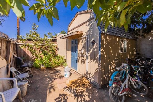 928 Mcfadden Ave, Santa Ana CA 92707-1113 exterior