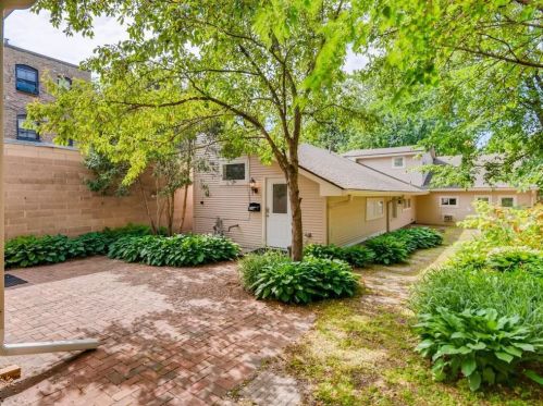 814 Grand Ave, Saint Paul MN  55105-3310 exterior