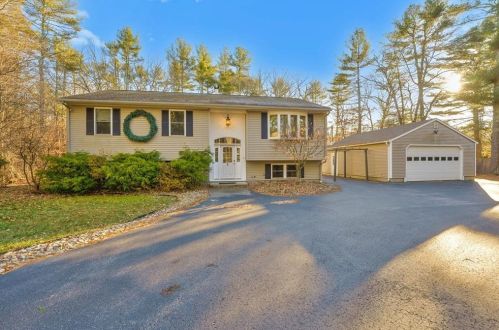 9 Ledoux Dr, Richmond, RI 02832-2808