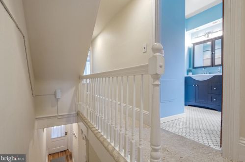 232 Walnut St, Lancaster PA  17602-2342 exterior