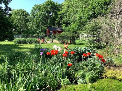 14 Maple Ct, Hopkinton, RI 02804-1300