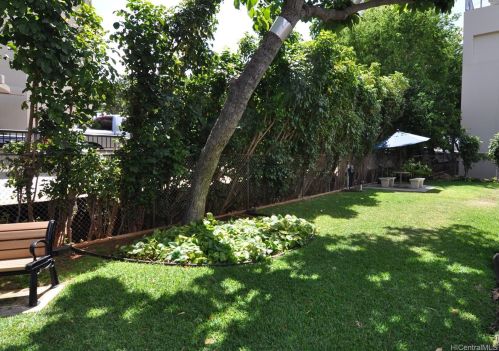 2525 Date St, Honolulu HI  96826-5437 exterior