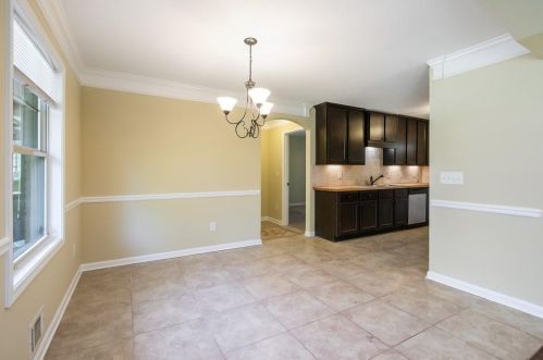 95 Bromack Dr, Atlanta GA  30315-6525 exterior