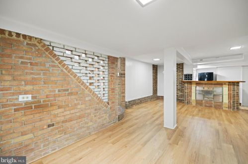 1700 14th St, Arlington VA  22209-2941 exterior