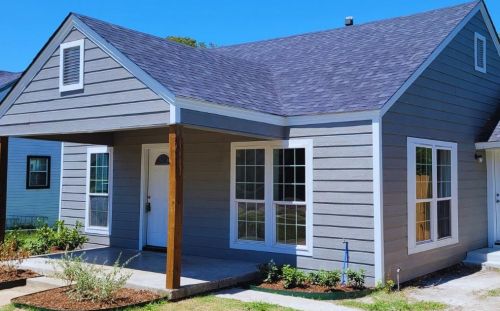 521 Robert St, Fort Worth, TX 76104-6451