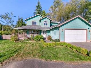 2280 Gardiner Dr, Ferndale, WA 98248-8317