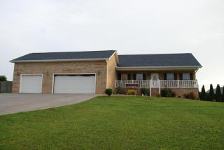 1838 Pheasant Crossing Dr, Dandridge, TN 37725-6283