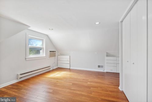 13 Dorann Ave, Princeton NJ  08540-3906 exterior