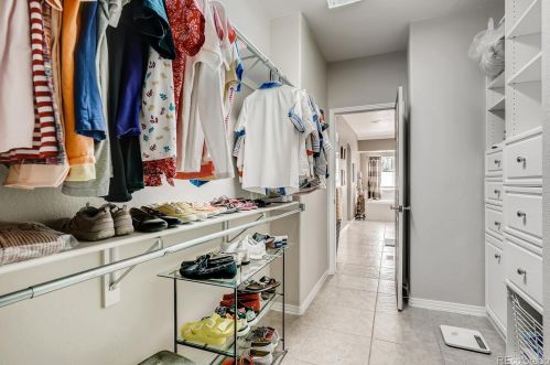 13857 Chenango Dr, Aurora CO 80015-3904 exterior