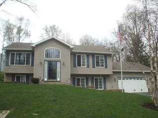 26032 Montrose Rd, Antioch, IL 60002-9738