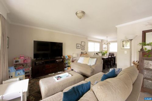 108 Laurel Cir, Charlottesville, VA 22903-3821