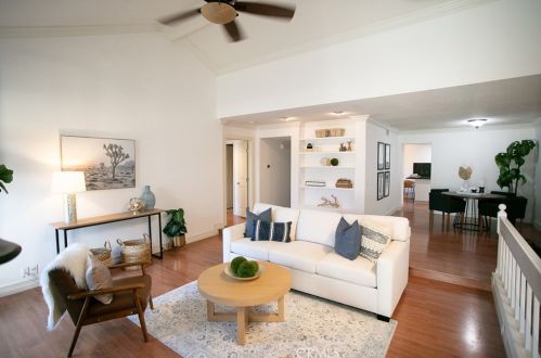 23255 Coso, San Juan Capistrano, CA 92692-1579
