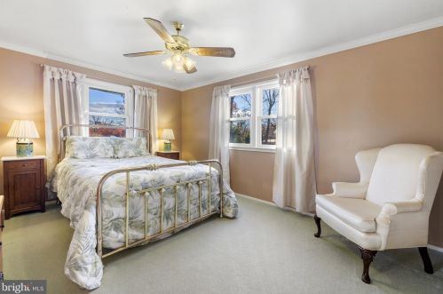 5209 Light St, Springfield VA  22151-2522 exterior