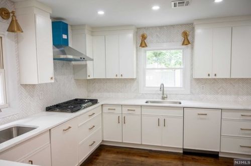 423 Forest Ave, Teaneck NJ  07666-2773 exterior