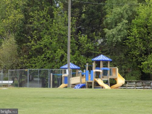 10 Eastmoor Dr, Silver Spring MD  20901-1935 exterior