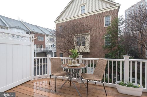 8527 2 Ave, Silver Spring MD 20910-2151 exterior