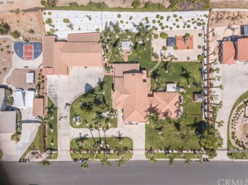 16122 Ponderosa Ln, Riverside CA  92504-6155 exterior