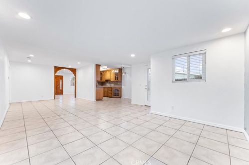 3146 Tyler Ave, Anaheim CA  92801-6038 exterior