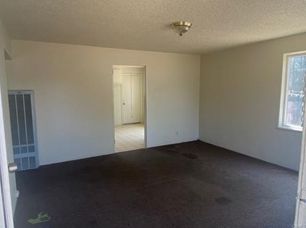 275 Alaska St, Turlock, CA 95380-4625
