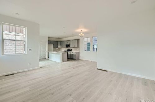 23949 34th Ave, Denver CO  80019-5918 exterior