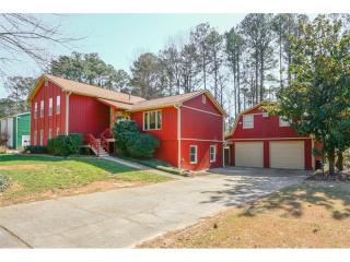 2550 Alberta Ln, Marietta, GA 30062-1504