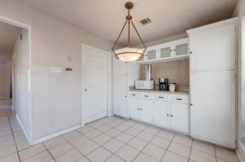 3101 Glenview, Carrollton TX 75007-2714 exterior