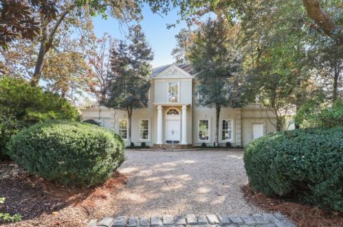 3095 Arden Rd, Atlanta, GA 30305-1922