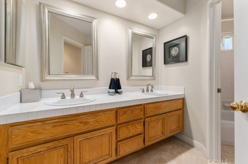 405 Laureltree Dr, Anaheim CA  92808-1648 exterior