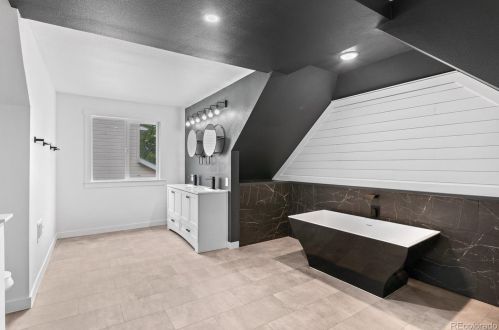 4381 Acoma St, Englewood CO  80110-5745 exterior