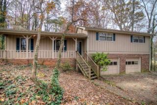 140 Little Brook Dr, Holly Springs, GA 30188-1939