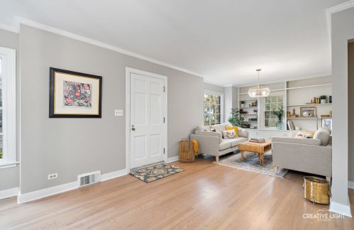 218 Walker Ave, Willowbrook IL  60514-1343 exterior