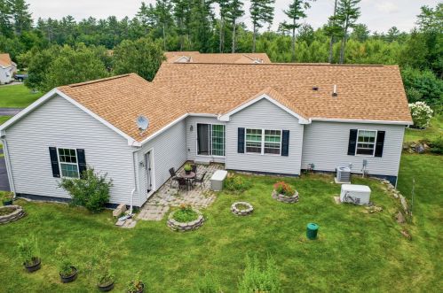 96 Sarasota Ln, Laconia, NH 03246-4400
