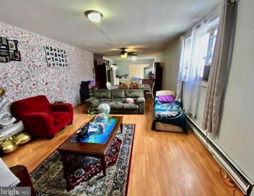 812 Mckean St, Philadelphia PA  19148-2342 exterior