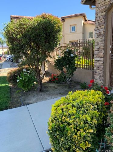 1718 Caseros Dr, San Jacinto, CA 92582-3304