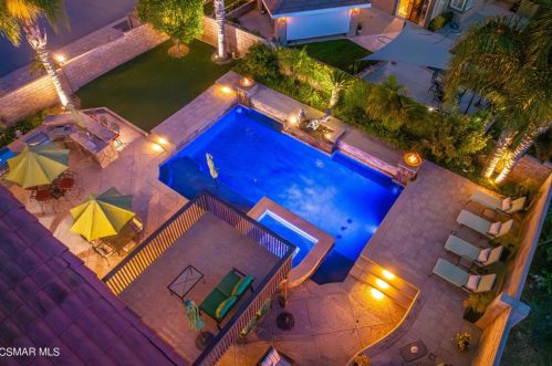 2953 Klamath Ave, Simi Valley, CA 93063-5731