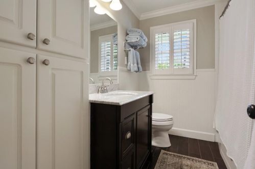 284 Elden Dr, Atlanta GA  30342-2030 exterior