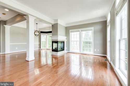 13011 Jadestone Way, Woodbridge, VA 22192-5396