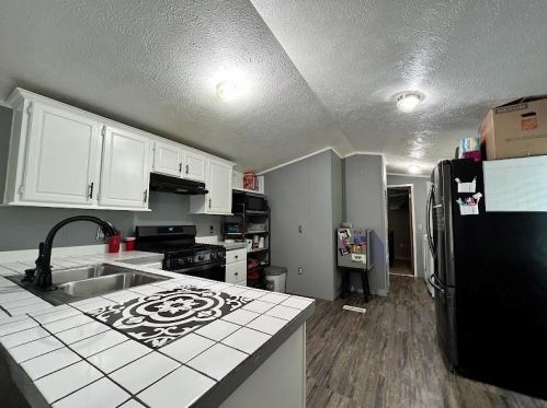 16 Deer Ln, Belmont, NH 03220-3602