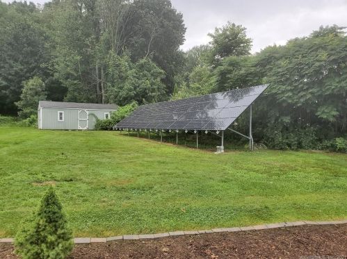 339 West St, Middletown CT  06457-4008 exterior