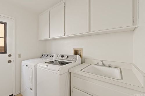 7 Fierro, Irvine CA 92614-5319 exterior