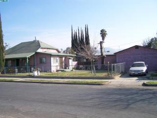 586 Homassel Ave, Cairns Corner, CA 93247-2136