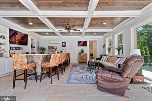 1500 Sandy Glenn Pl, Sandy Spring MD  20860-3007 exterior