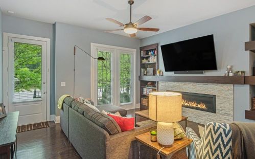 459 Alderwood St, Atlanta, GA 30328-2794