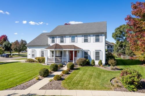 290 Redbud Ln, Batavia, IL 60510-3623