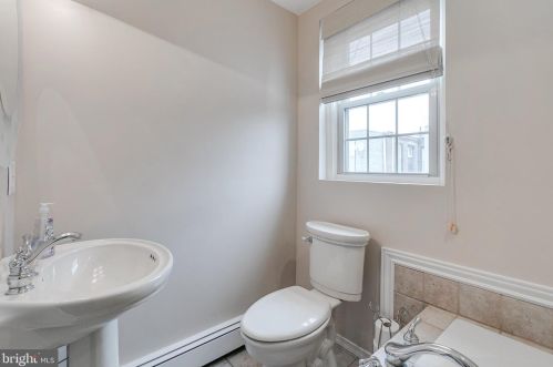 2676 Livingston St, Philadelphia PA 19134-5319 exterior