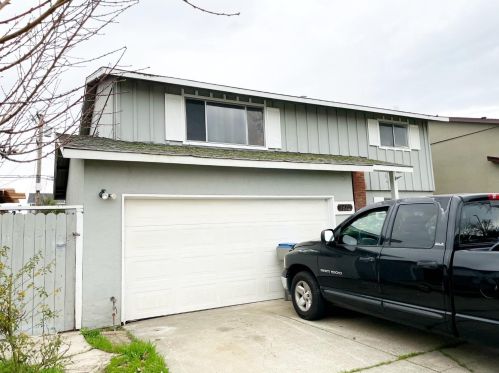 3470 Rocky Mountain Dr, San Jose, CA 95127-4852