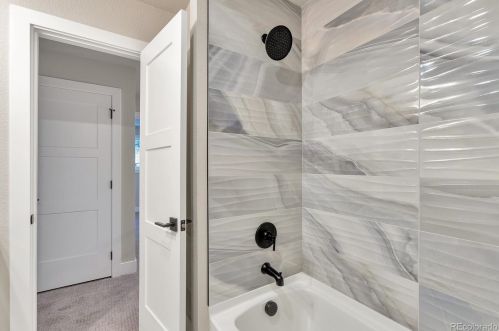 6122 Galena Ct, Englewood CO  80111-5428 exterior