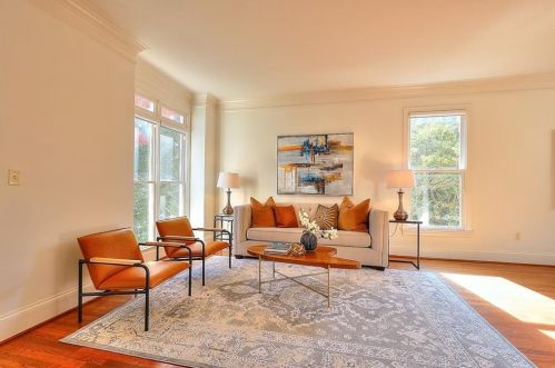 4086 Haverhill Dr, Atlanta GA  30342-3818 exterior