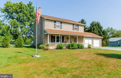 379 Lockhouse Rd, Falling Waters, WV 25419-4730